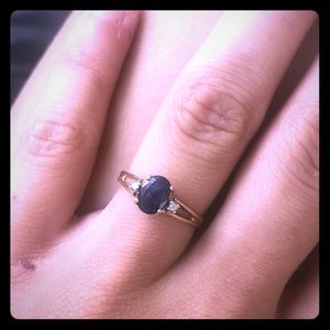 Blue sapphire ring